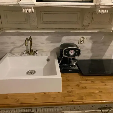 Penzio شقة اوسترافا