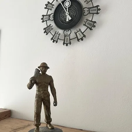 Penzio اوسترافا