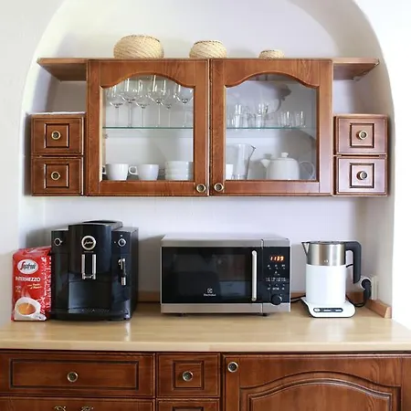 Penzio اوسترافا